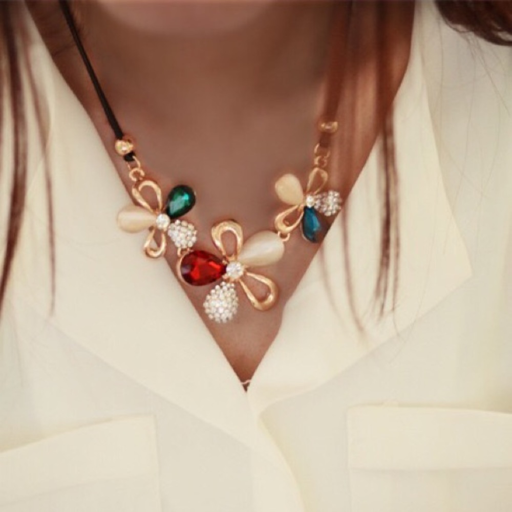 Crystal flower Necklace